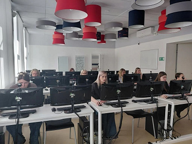 Пилотный проект  «Независимая оценка квалификаций советников директоров по воспитанию профессиональных образовательных организаций Свердловской области»